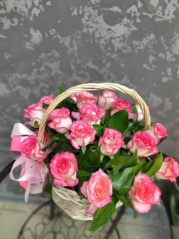 Цветочная композиция из Розы в корзине в Пироговском