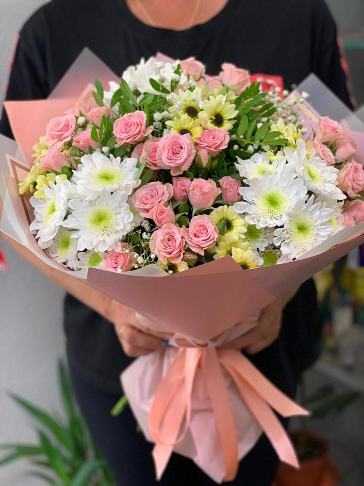 Букет цветов из: Розы и Хризантемы в Пироговском