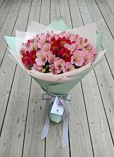 Букет цветов из:  Альстромерии в Пироговском