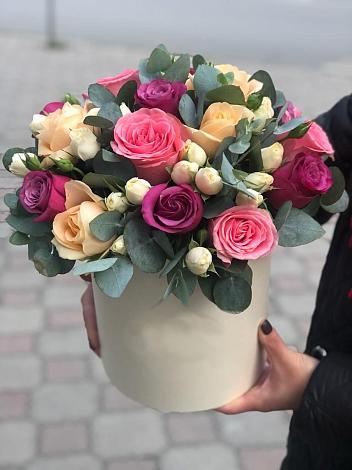 Цветочная композиция из Розы в шляпной коробке в Пироговском