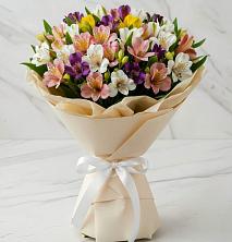 Букет цветов из:  Альстромерии в Пироговском