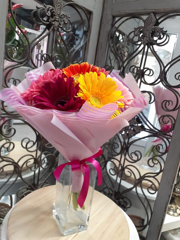 Букет цветов из: Герберы в Пироговском