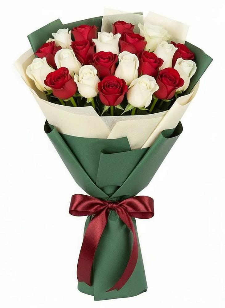 Букет Микс из красных и белых роз в Пироговском