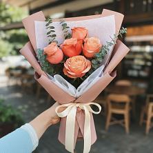 Букет цветов из:  Розы в Пироговском