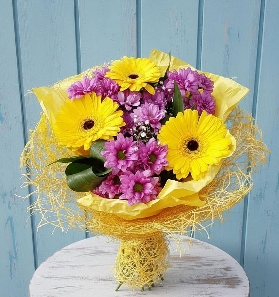 Букет цветов из: Хризантемы и Герберы в Пироговском