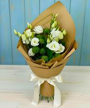 Букет цветов из:  Хризантемы и Лизиантусы #REPLACE_PRED# Пироговском