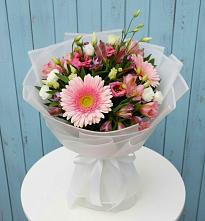 Букет цветов из:  Герберы, Альстромерии и Лизиантусы в Пироговском