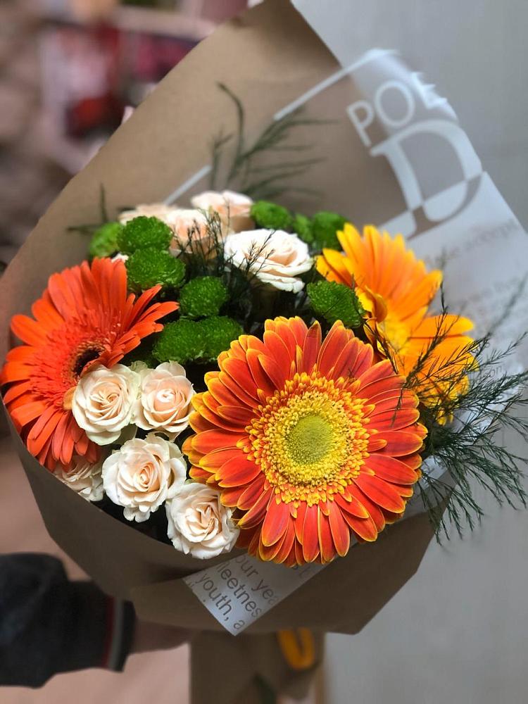 Букет цветов из: Герберы, Хризантемы и Розы в Пироговском