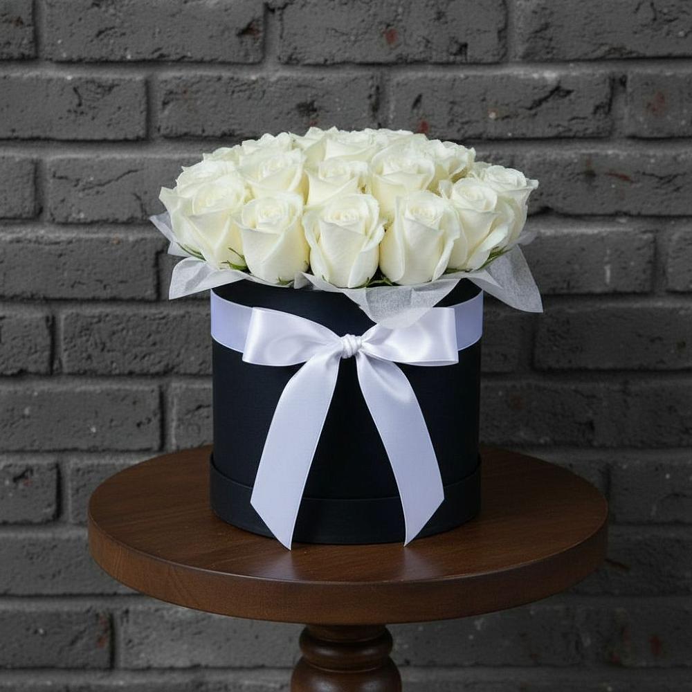 Цветочная композиция из Розы в шляпной коробке в Пироговском