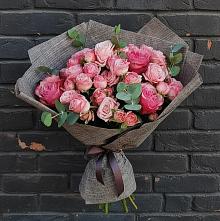 Букет цветов из:  Розы в Пироговском